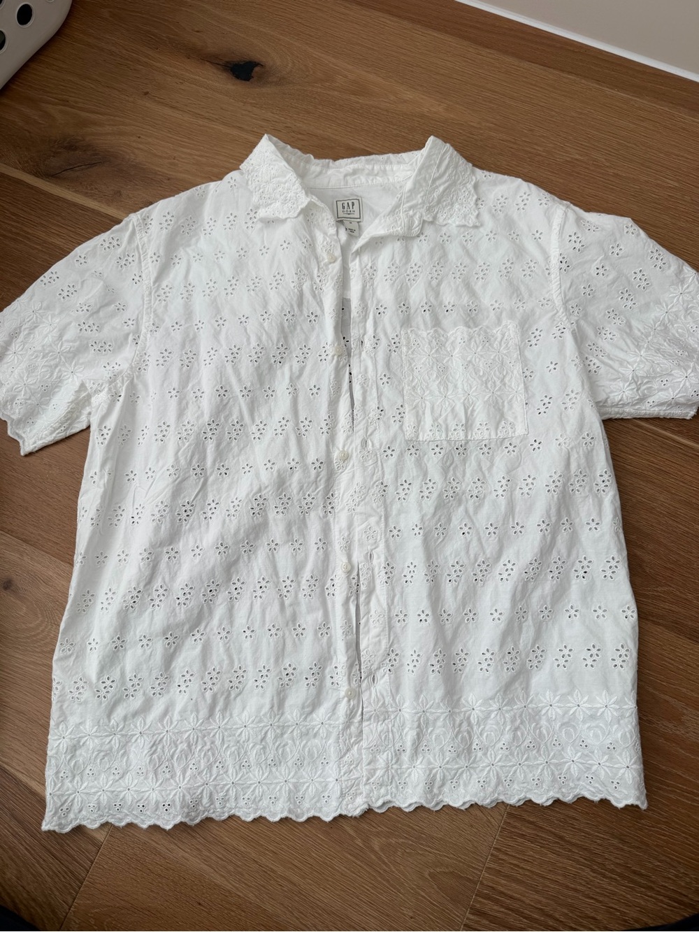 Gap X DOEN eyelet button down